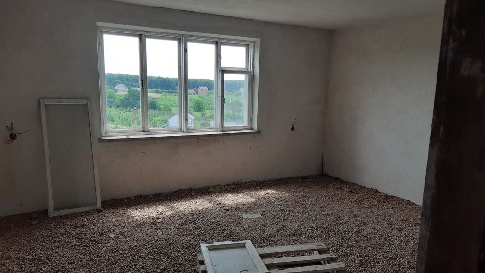 Продам великий будинок