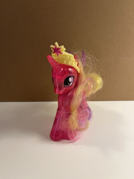 Podswietlana figurka księżniczka Cadance My Little Pony