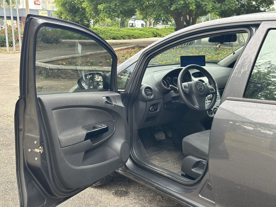 Продам Opel Corsa 2012 , Автомат