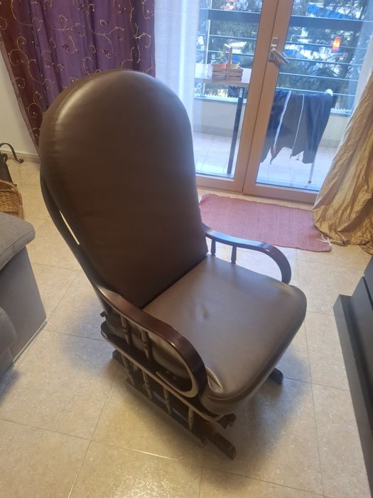 Cadeira baloiço mogno