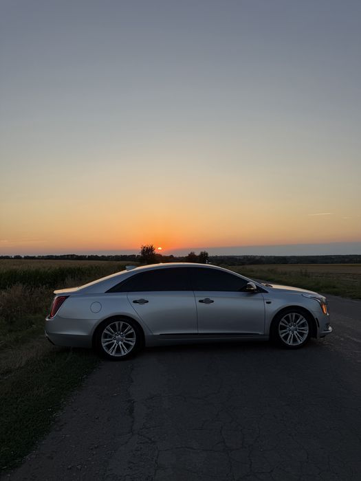 Cadillac XTS  V6  AWD  Luxury  77 тис. км