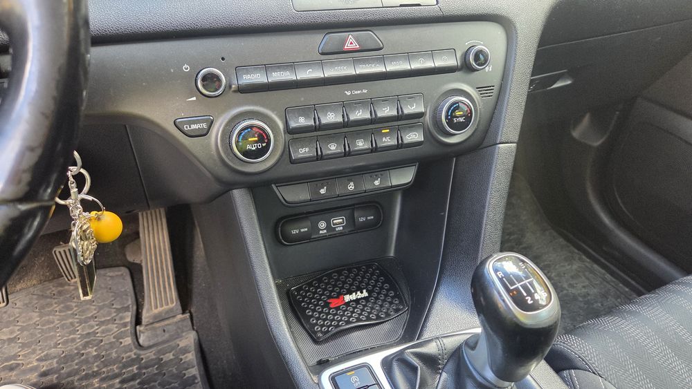 Kia Sportage lV 1.6 benzyna , przebieg  117 tyś km