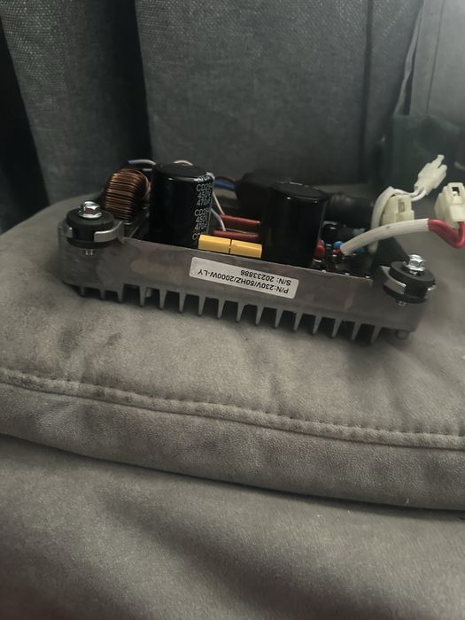 Єлектро генератор