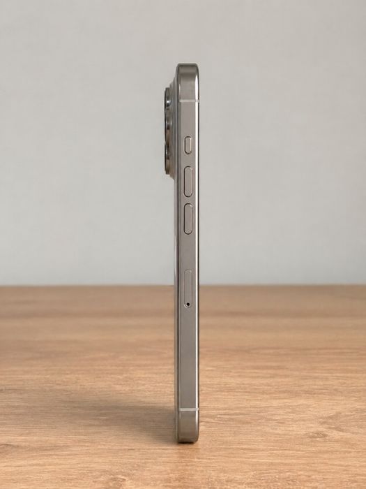 iPhone 16 Pro 128 Gb– Natural Titanium | Como Novo