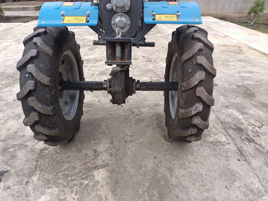 Мотоблок бензиновый ДТЗ 517БН, 17 состояние супер есть видео как работ