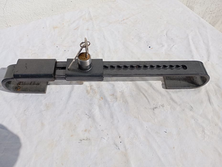 Tranca para o volante estado novo