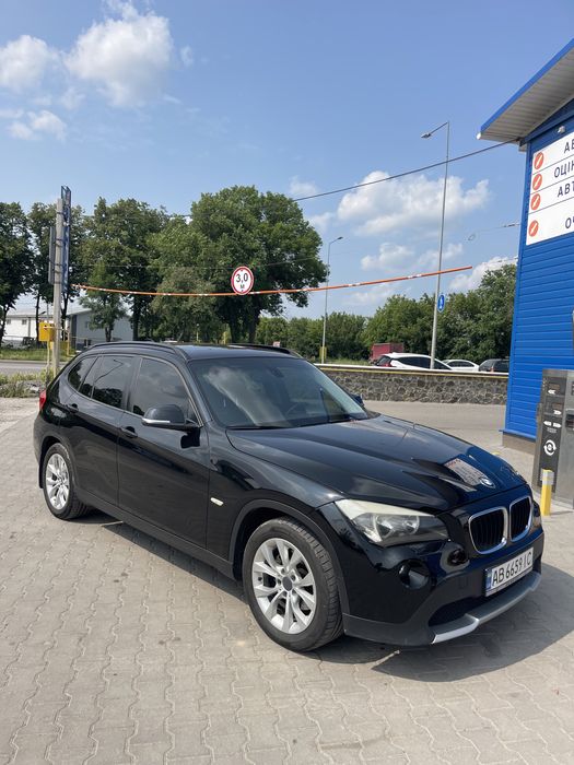 BMW X1 2013 року продам машину