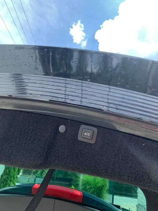 Автомобіль Інсігнія 2013