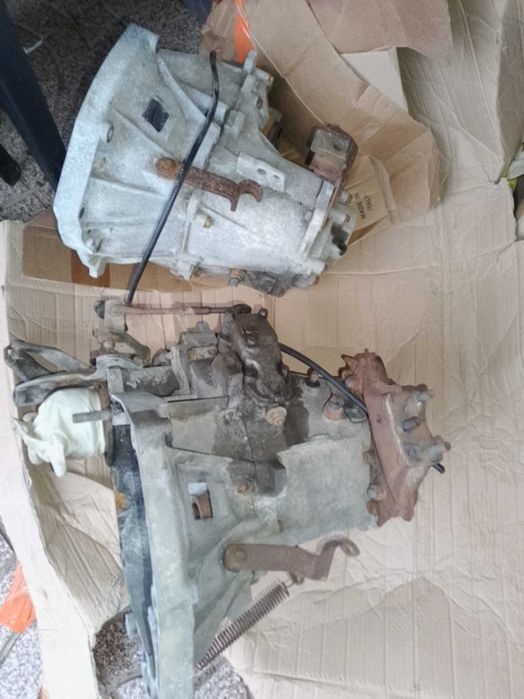 Clássicos Antigos Fiat 127 caixa 5