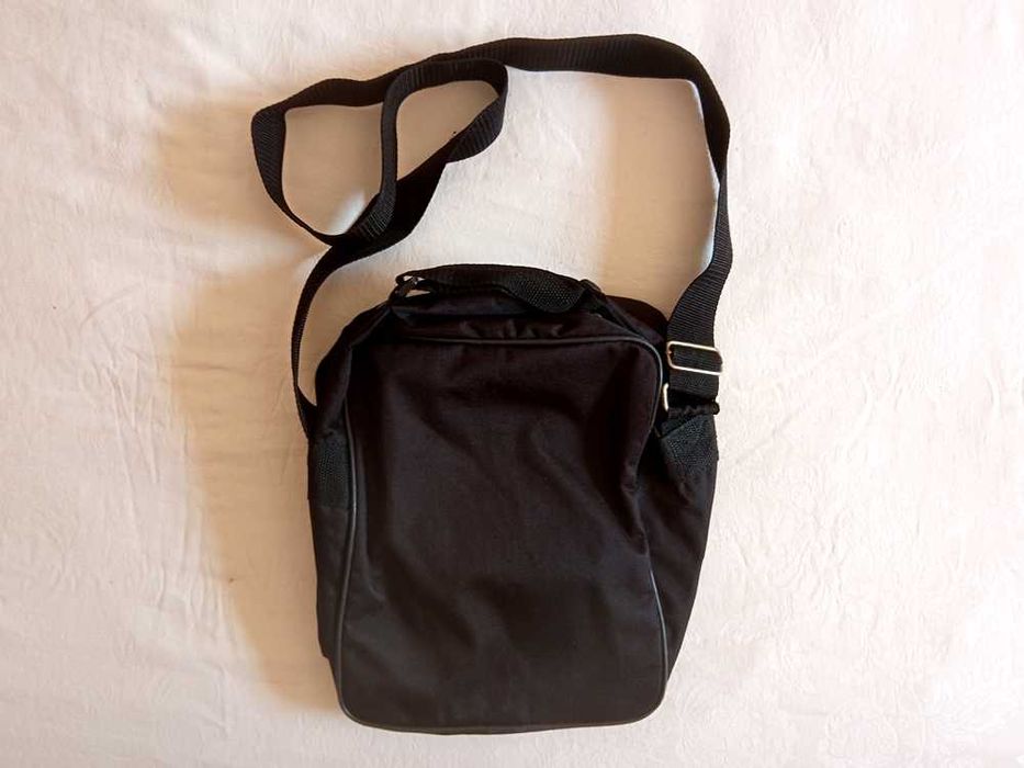 Bolsa Tiracolo Preta