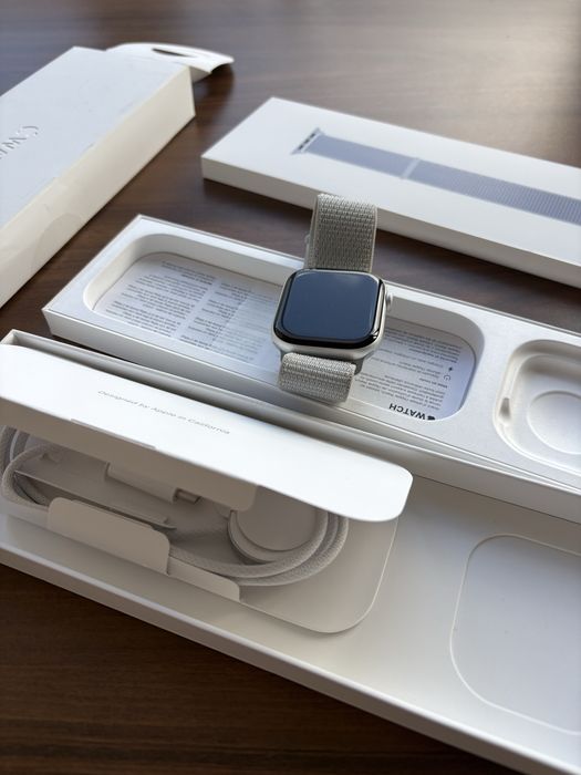 Apple Watch 10 46mm silver aluminium, bateria 100%, gwarancja maj 2027