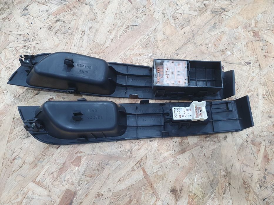 Panel szyb przełącznik rączka ramka Nissan Micra k12 04r 3 drzwi kpl