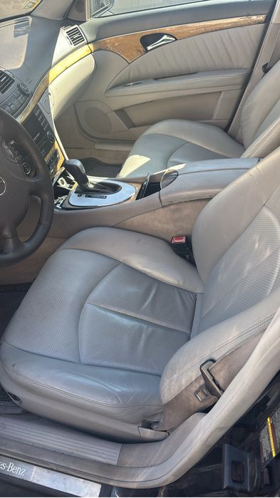 Mercedes w211 270CDI ANO 2004 — photo 3