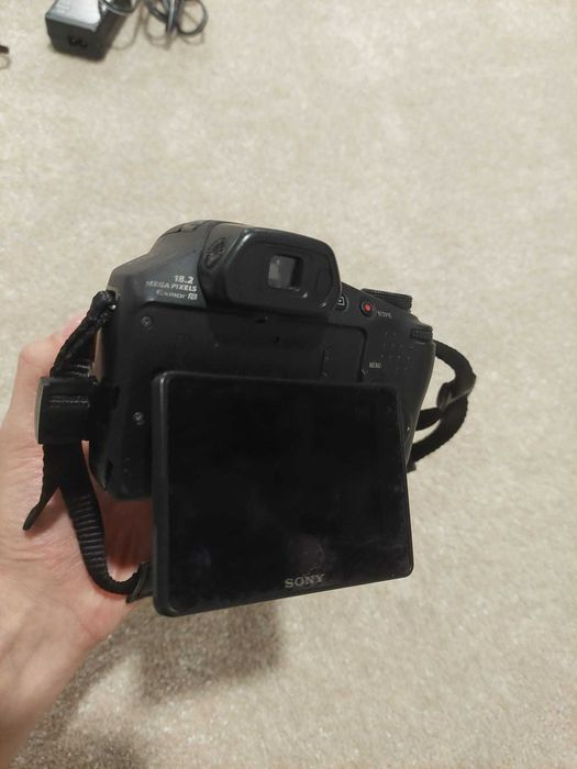 Máquina Fotográfica Sony Cyber-Shot DSC-HX200V 18.2MP+Lente Carl Zeiss