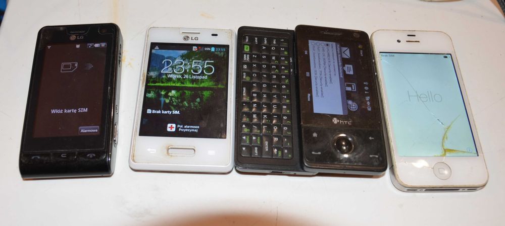 Porządki przedświąteczne iPhone Giorgio Armani LG HTC stare telefony