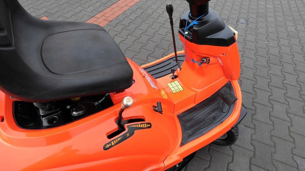 Traktorek kosiarka Dolmar Briggs&Stratton (040306.5) - Baras