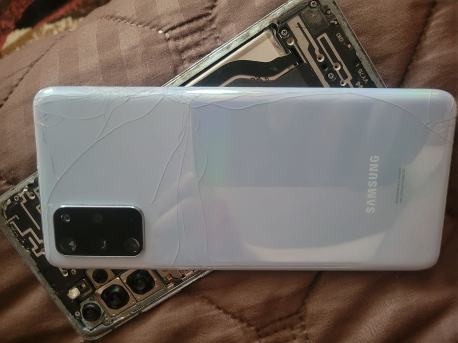 Продам samsung s20plus на запчачті