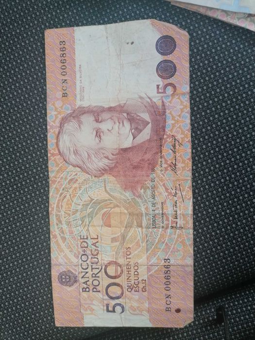 Escudos para colecionistas. Preço NEGOCIÁVEL