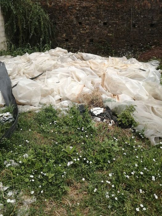 Plástico de estufas usado