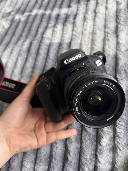 Canon EOS 4000D