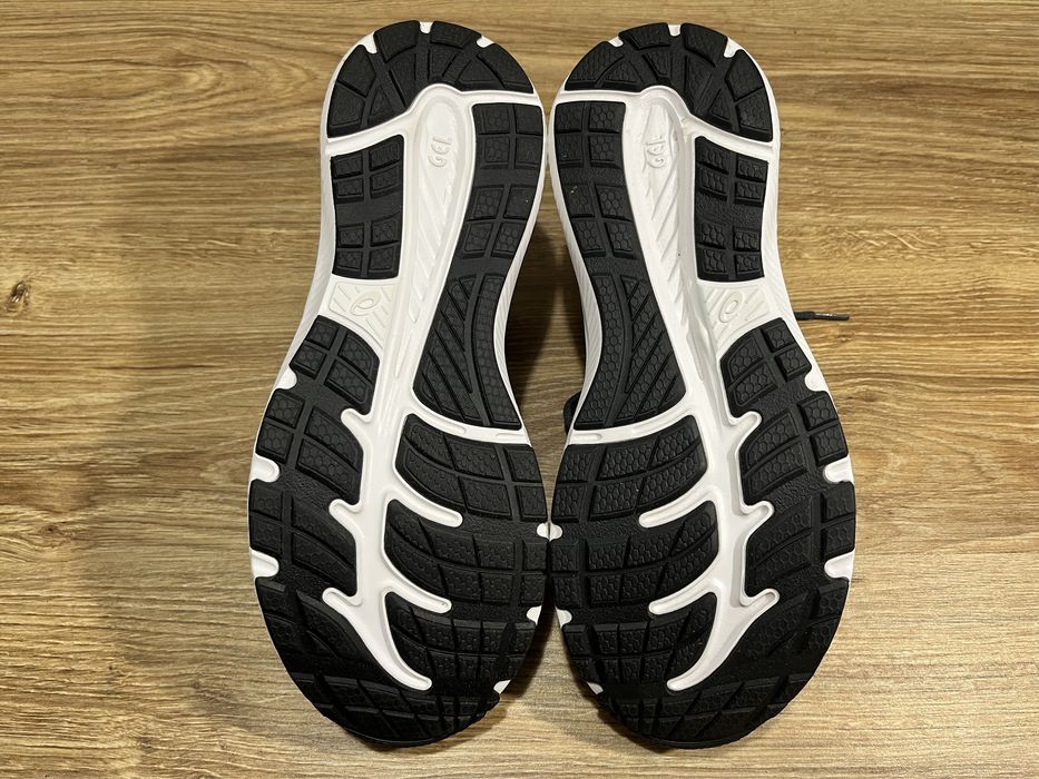 Asics Gel-Contend 7 Нові.  Розмір 45(28,5 см.) Ціна 2690 грн.