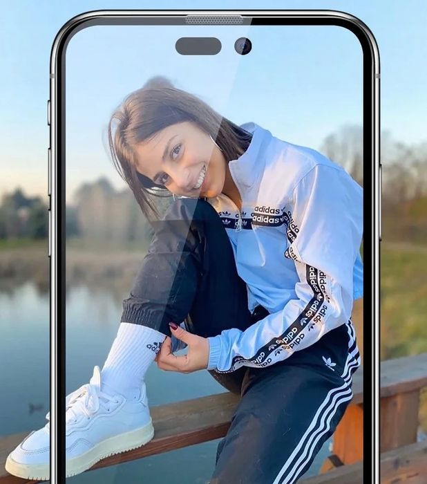 Szkło Hartowane Pełne Do Iphone 16E / 17E Z Ramką Do Montażu Aplikator