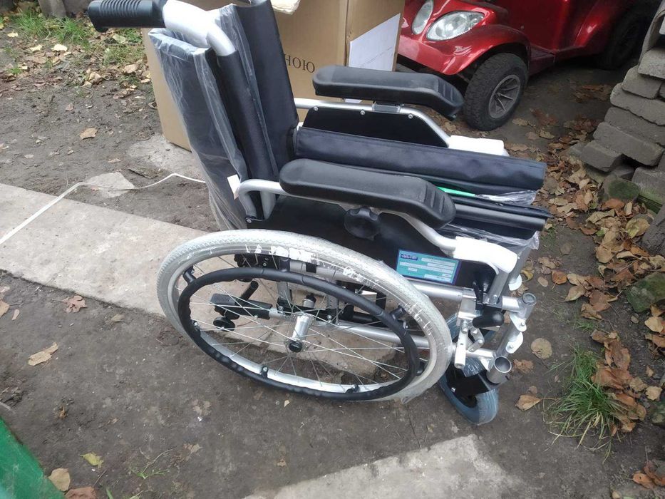Крісло колісне інвалідне