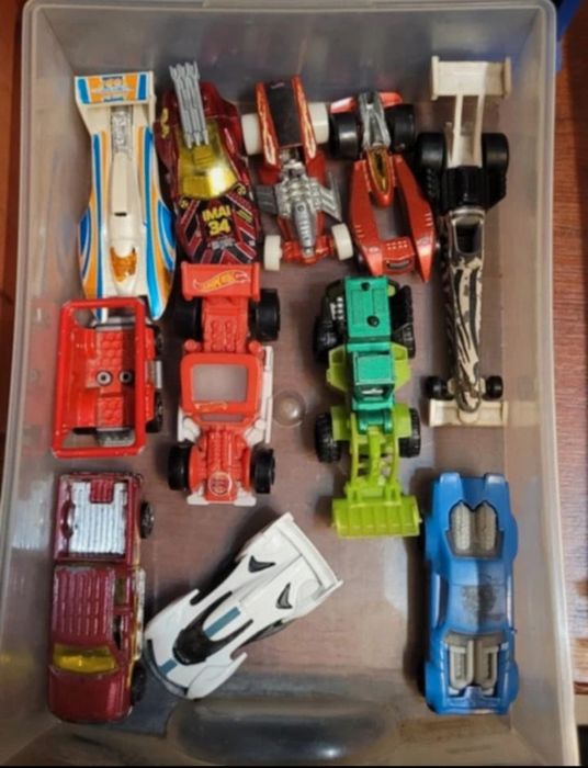 Samochody hot wheels