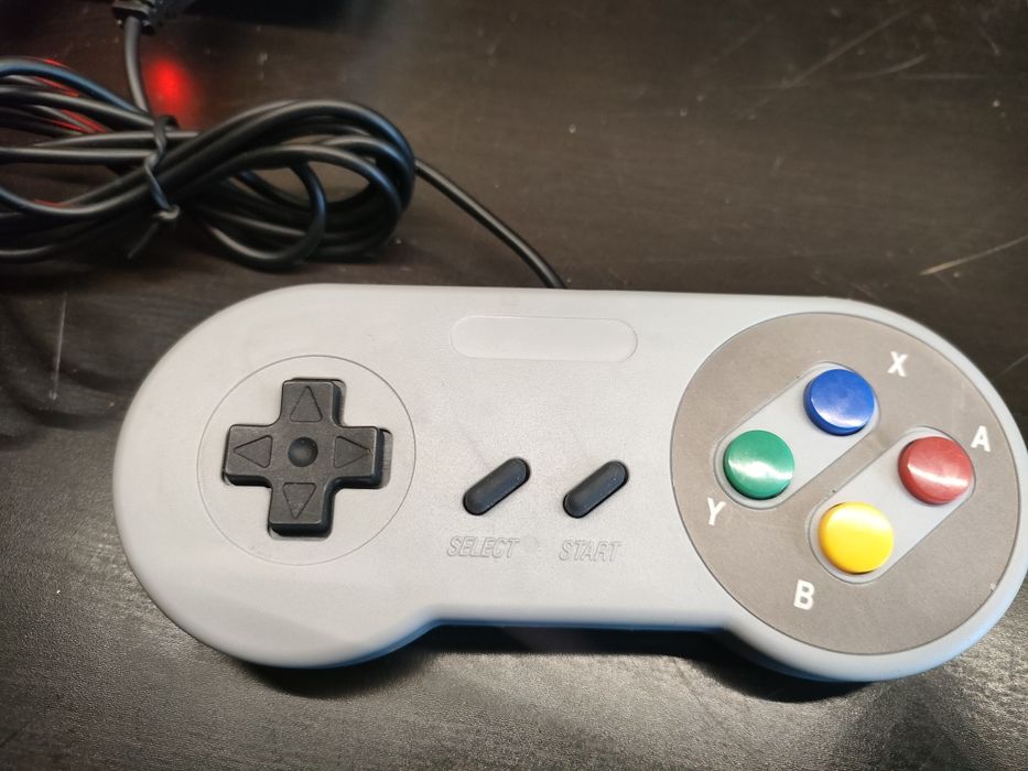 Konsola Famiclone jak SNES mini 10in1 HDMI