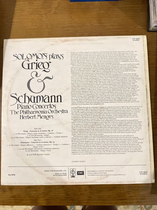 Vinil Solomon plays Grieg & Schumann