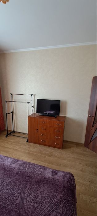 Центр.2-кімнатна квартира  напроти "Листопада