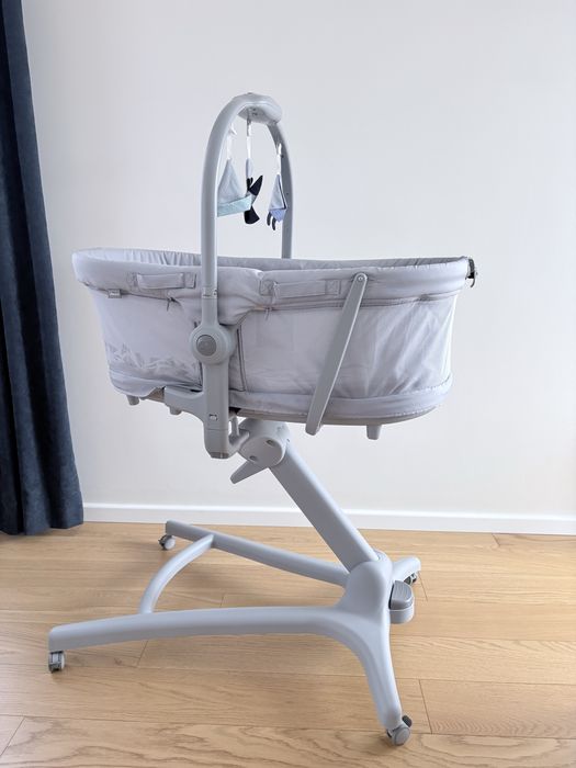 Chicco Baby Hug 5w1 Pro łóżeczko leżaczek kołyska krzeselko Earl Grey