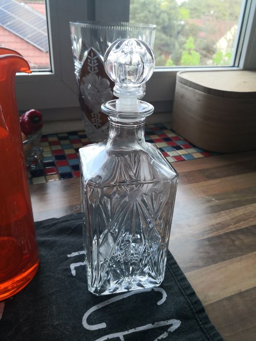 Karafka PRL, stan idealny, 24 cm, 0,7 l