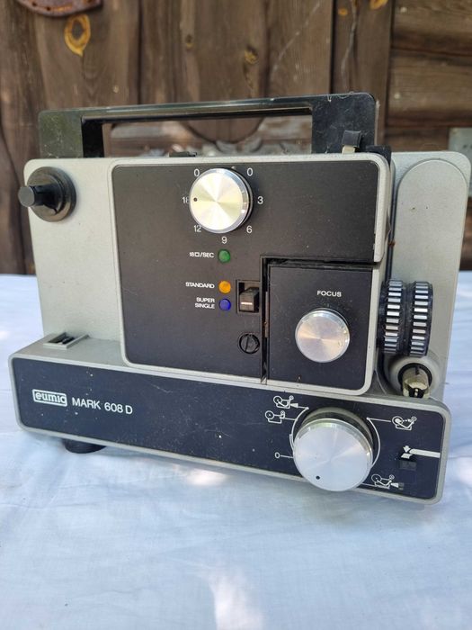 Projektor eumig MARK 608 D