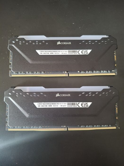 Corsair Vengeance RGB PRO 16GB (2x8GB) DDR4 3600MHz – CL18  Como Novas