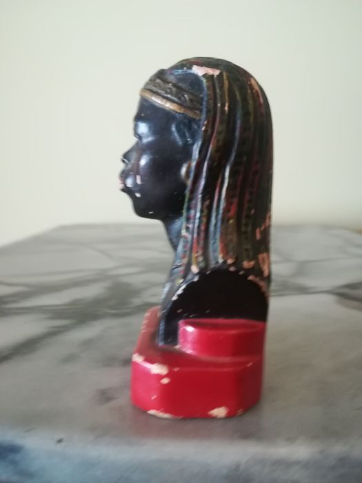 Busto em Terracota. Exposição do Mundo Português. 1940