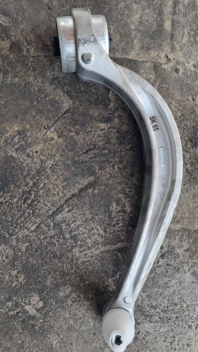 Ричаг volkswagen touareg 39304 01 передній нижній лівий