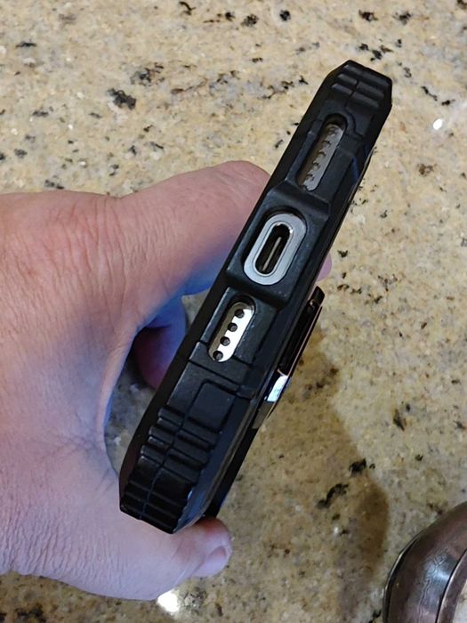 Etui  pancerne do Iphone 15 Pro Max - Wrocław