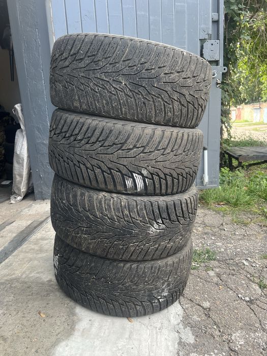 Продам зимові шини.