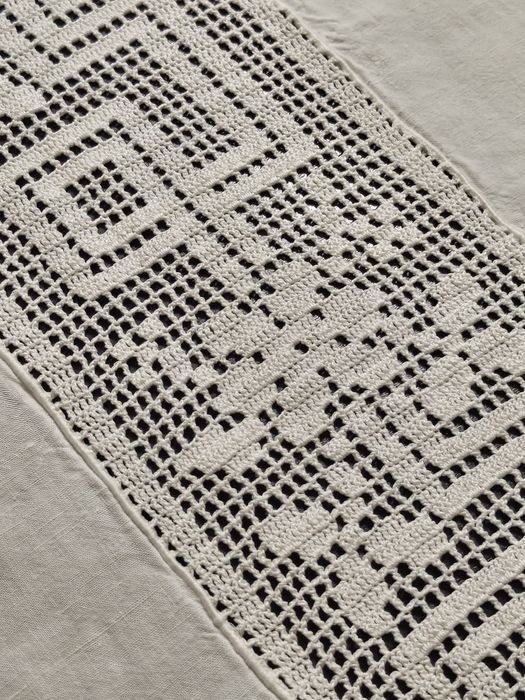 Toalha de Linho e Crochet, feita à mão 195cm X 135cm