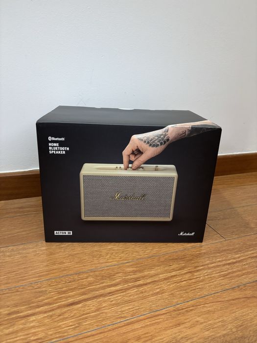 Coluna Marshall Acton III Bege nova / selada