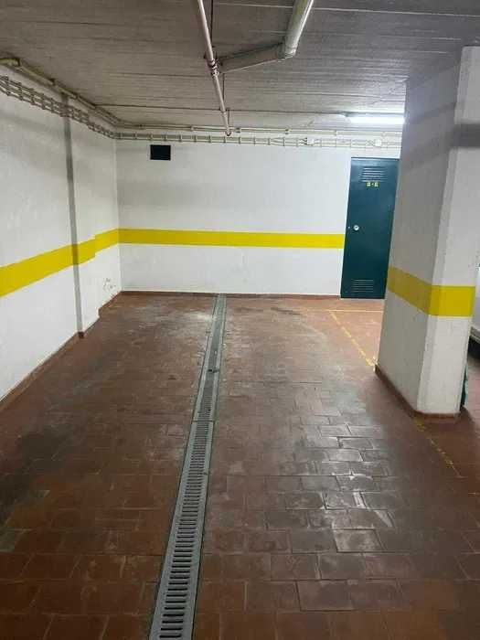 Lugar estacionamento coberto Laranjeiras Estrada da Luz
