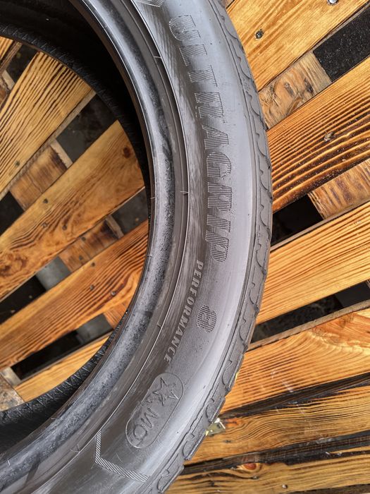 245/45 r18 шини Goodyear