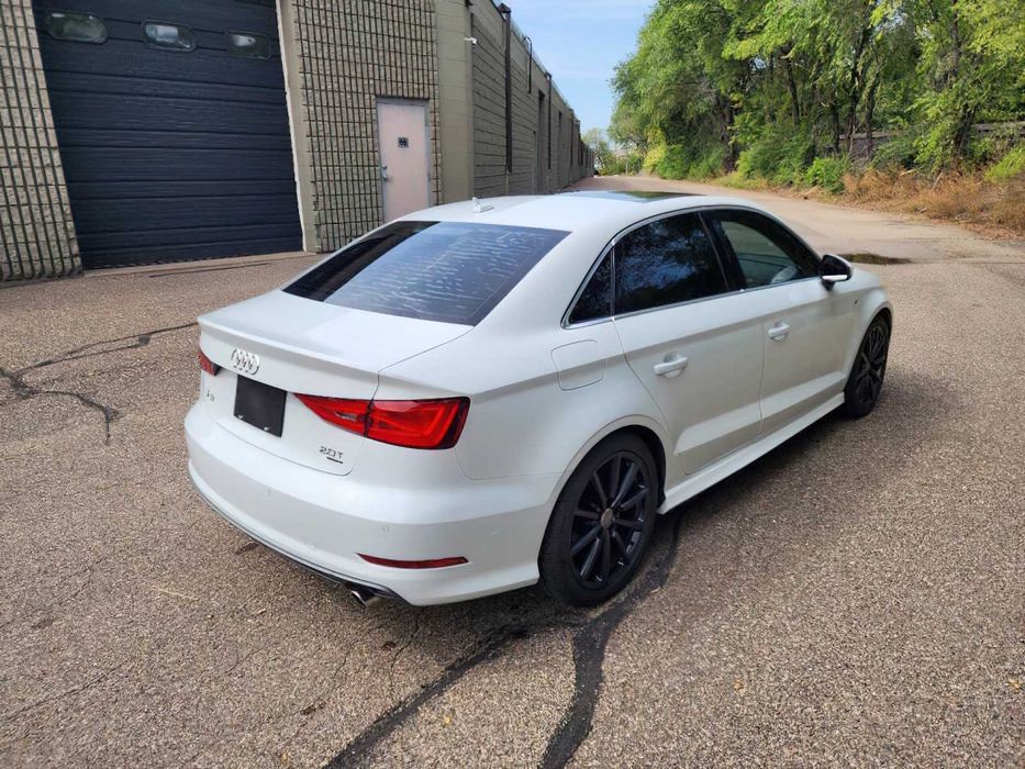 Audi A3      2015