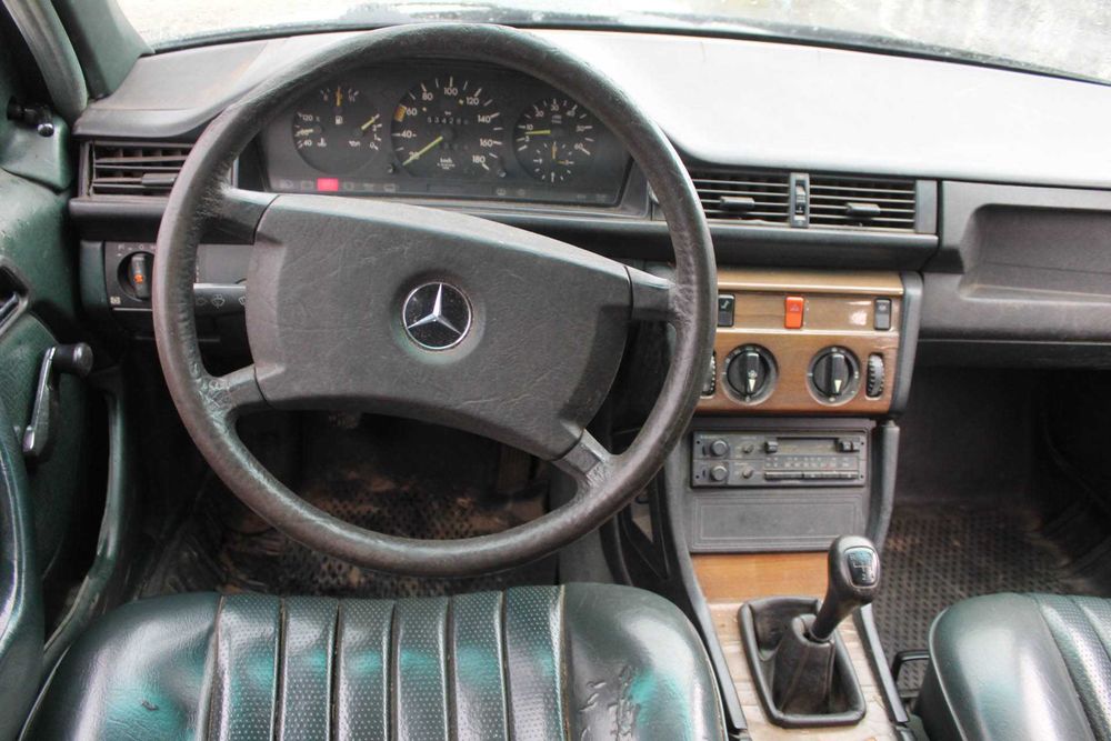 Mercedes-Benz 200d 4v w124 (1 dono)