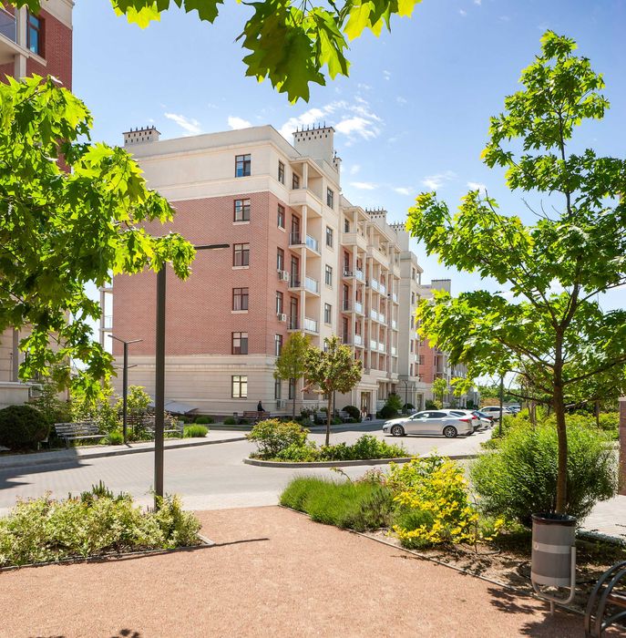 Простора квартира 74,6 м² у ЖК «Парк Совіньйон» | 4 поверх, АГВ, червона цегла