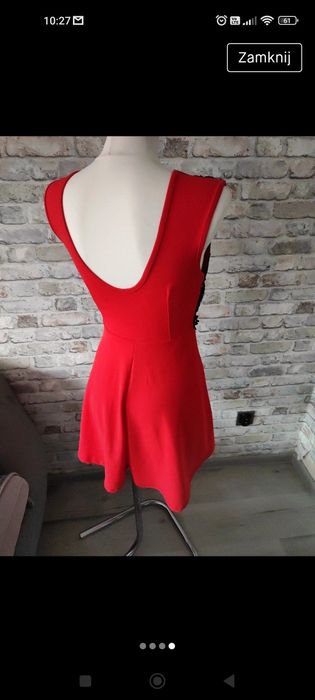 Czerwona sukienka