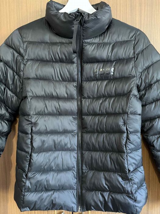 Пуховик  жіночий Hugo Оригінал  Xs S