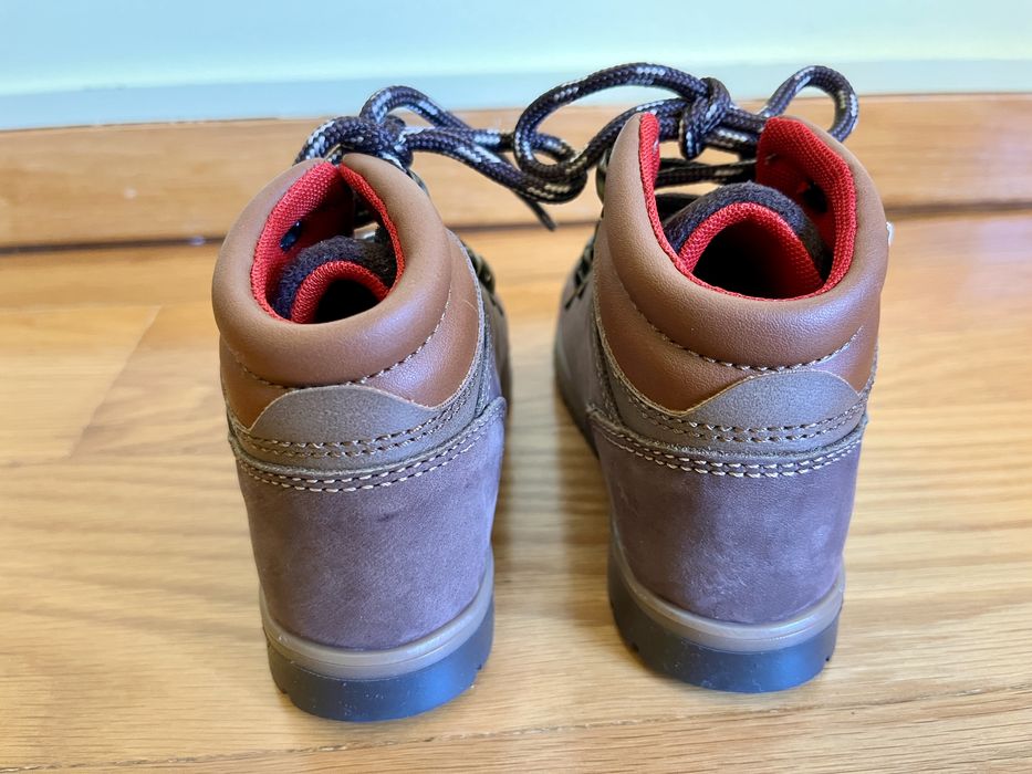 Botas de caminhada castanhas para criança