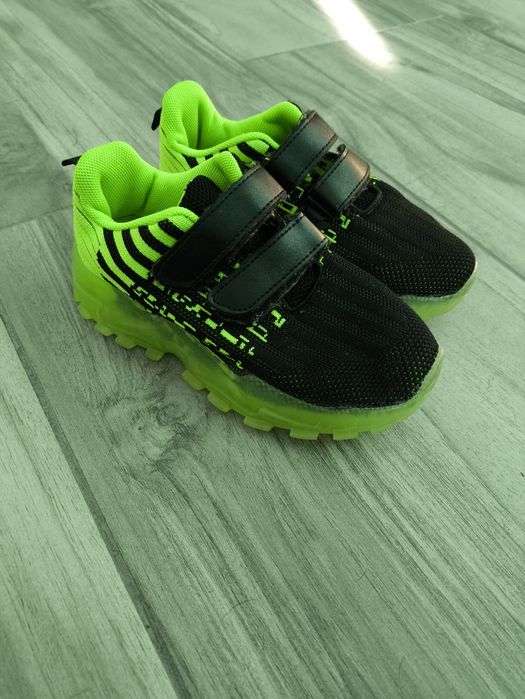 Buty sportowe  Adidasy rozmiar 32